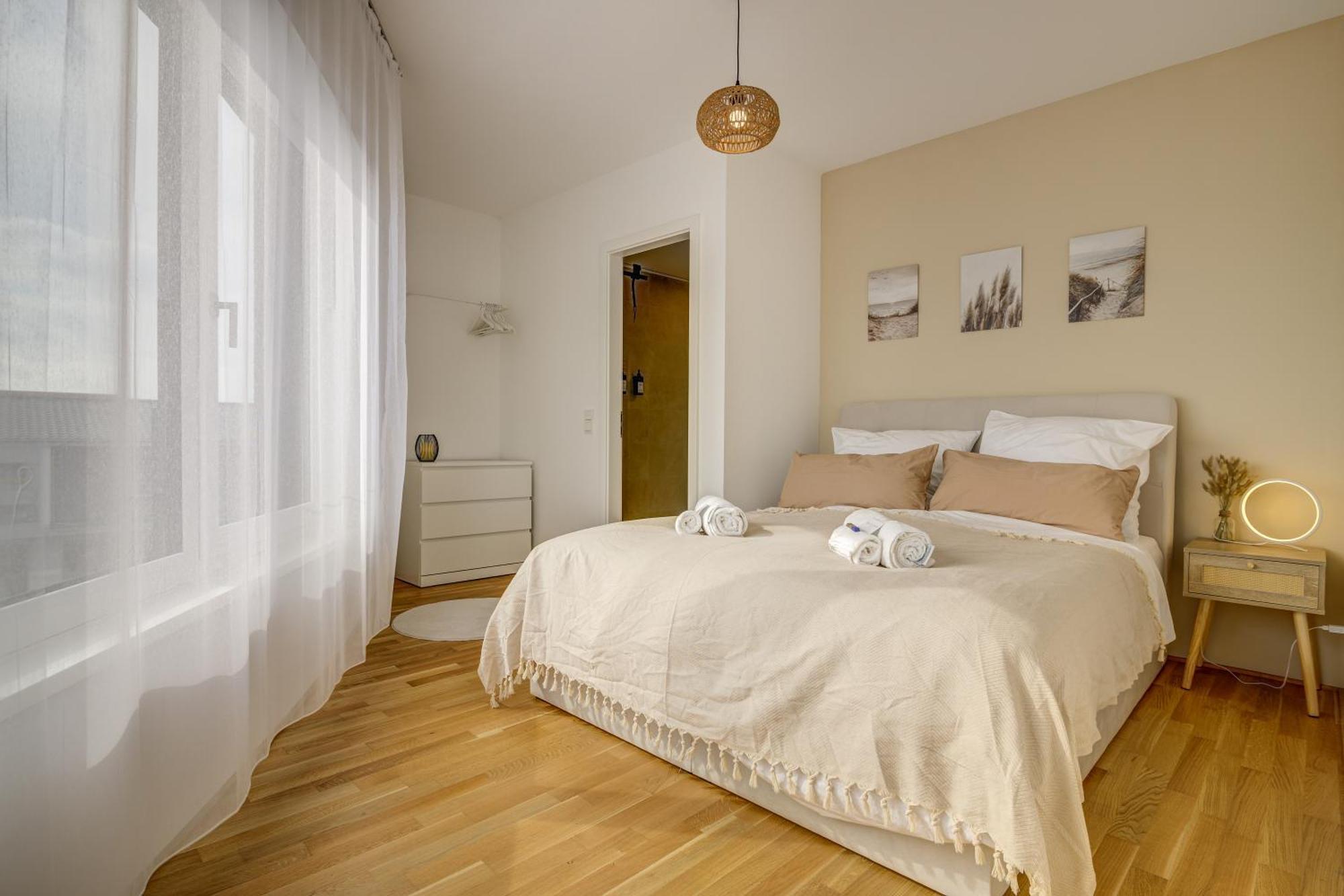 Exklusive 3-Zimmer Luxus-Maisonette In Hochheim - Naehe Frankfurt Flughafen, Wiesbaden Und Mainz Hochheim am Main Eksteriør bilde