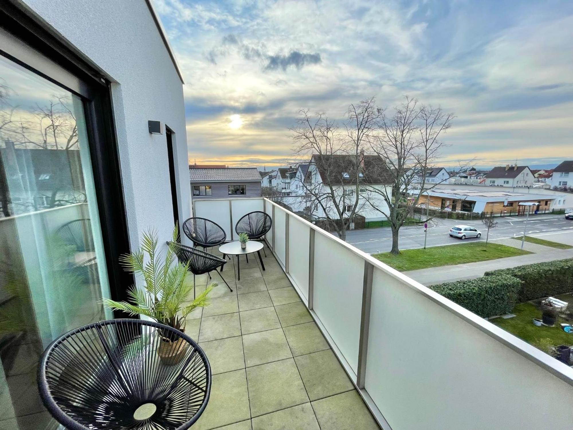 Exklusive 3-Zimmer Luxus-Maisonette In Hochheim - Naehe Frankfurt Flughafen, Wiesbaden Und Mainz Hochheim am Main Eksteriør bilde