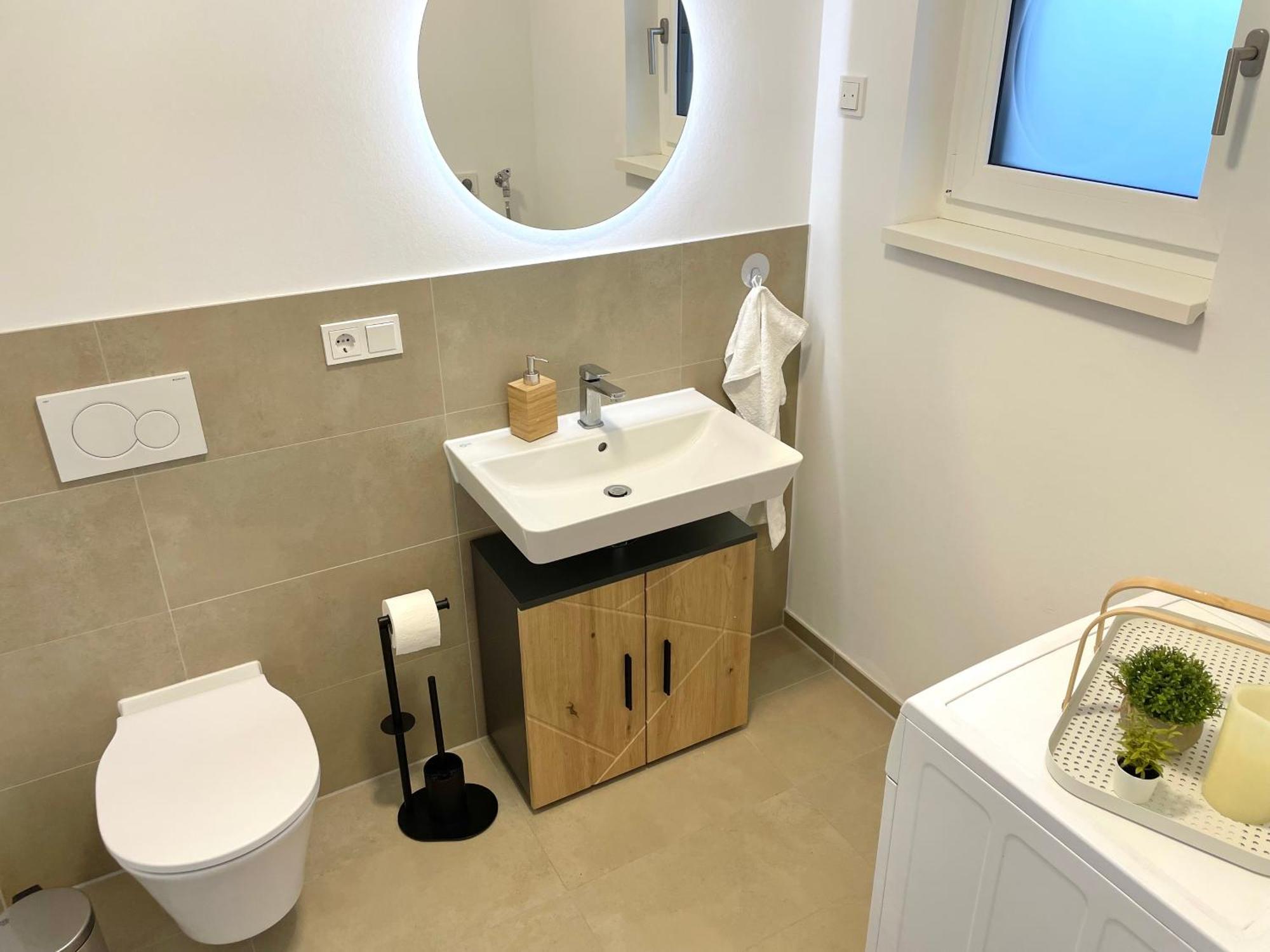 Exklusive 3-Zimmer Luxus-Maisonette In Hochheim - Naehe Frankfurt Flughafen, Wiesbaden Und Mainz Hochheim am Main Eksteriør bilde