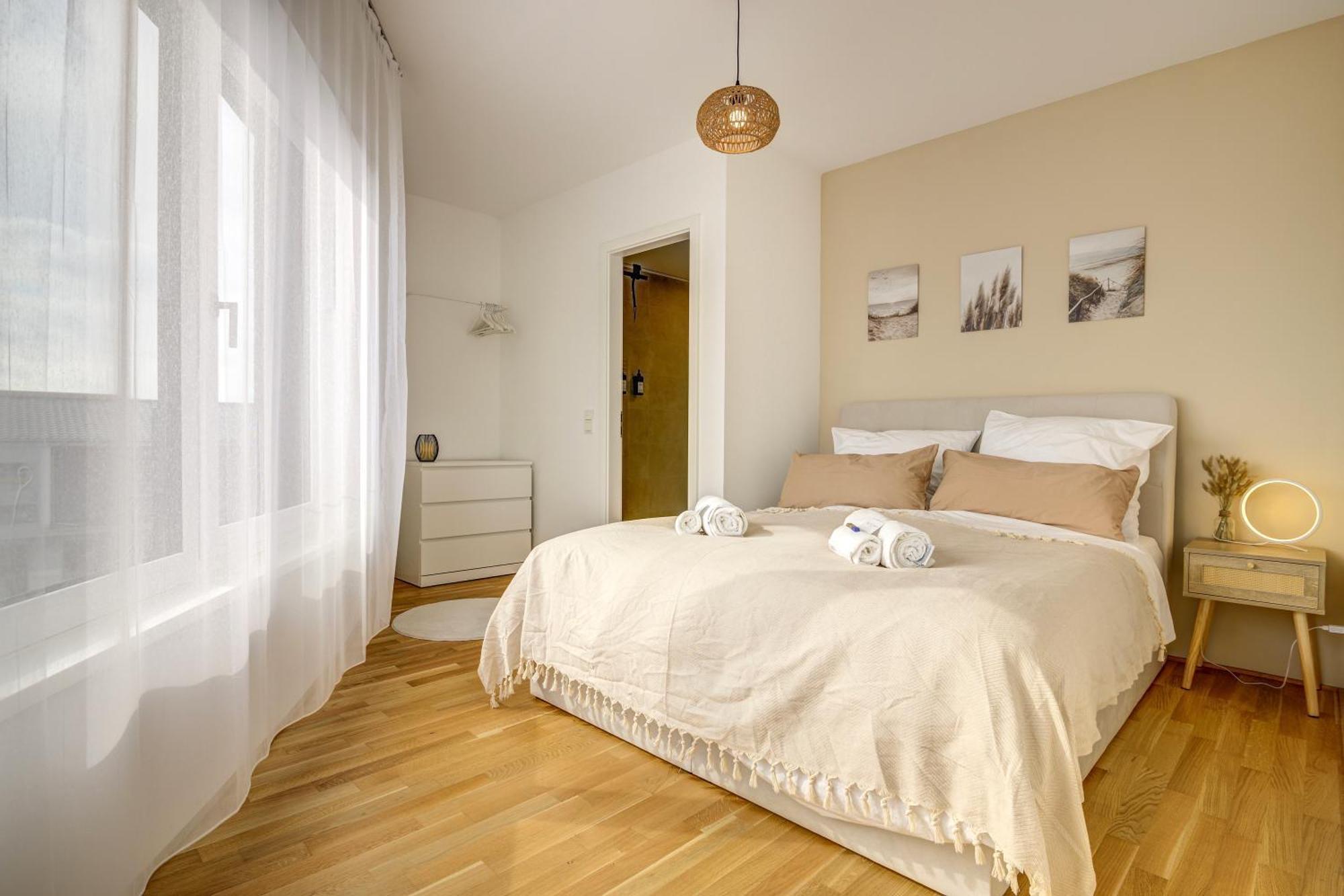 Exklusive 3-Zimmer Luxus-Maisonette In Hochheim - Naehe Frankfurt Flughafen, Wiesbaden Und Mainz Hochheim am Main Eksteriør bilde